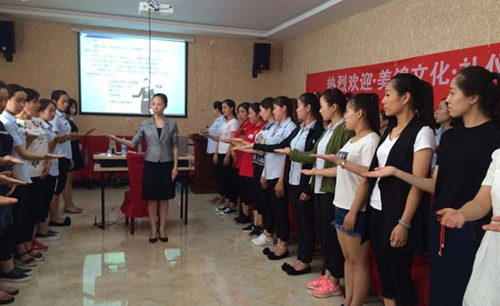巨达购物广场服务礼仪 巨达购物广场服务礼仪