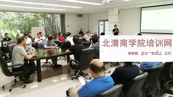 红领“互联网+”商业模式架构解析:新众筹模式下的O2O和C2M模式