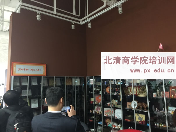 标杆企业小米企业文化是什么?小米是谁,小米为什么而奋斗?雷军给予全面讲解 标杆企业小米企业文化是什么?小米是谁,小米为什么而奋斗?雷军给予全面讲解