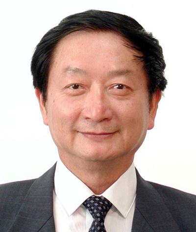 何礼贤 何礼贤
