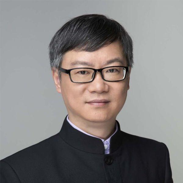 庞引明